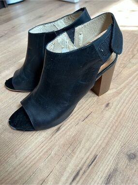 Pegabo Black Open-Toe Block Heel leather Booties